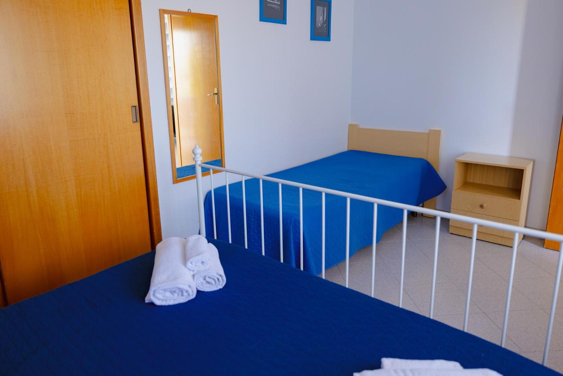 מנפי Residence Le 4 Stagioni מראה חיצוני תמונה